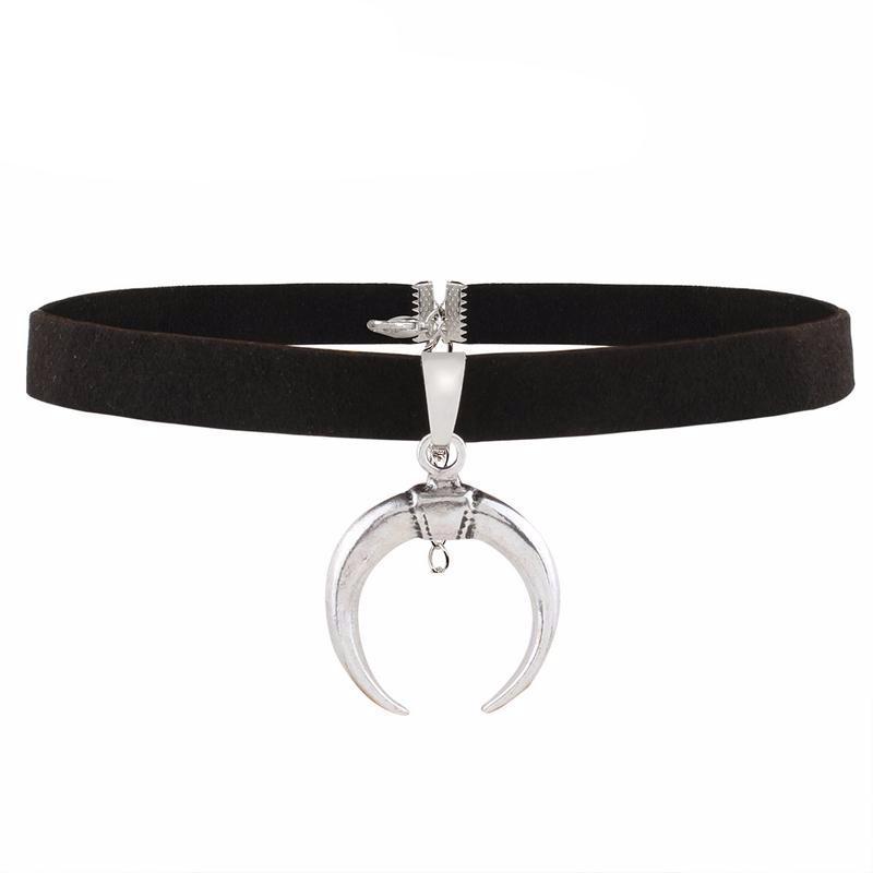 Gothic Moon Pendant Velvet Choker