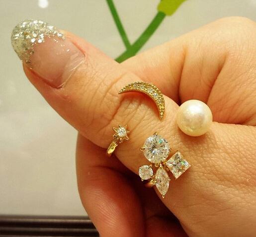 Rhinestone Moon & Star Finger Ring