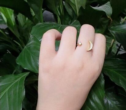 Rhinestone Moon & Star Finger Ring