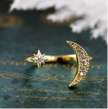 Rhinestone Moon & Star Finger Ring